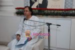 Farooq Sheikh at Zoya for poetry reading on the occasion of their 1st anniversary in Warden Road on 20th April 2010 (11).JPG